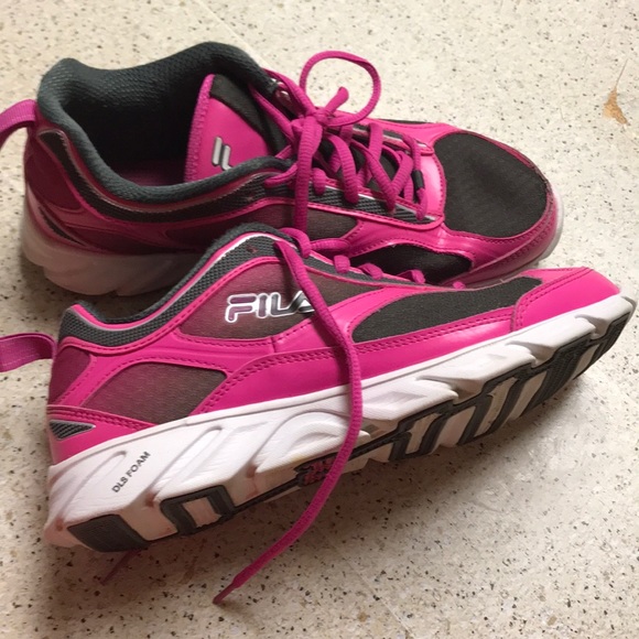 pink slip resistant shoes